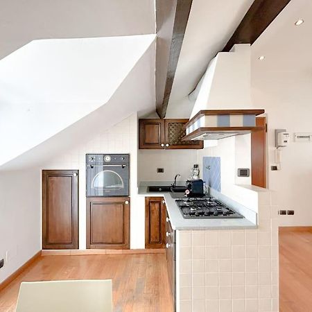 Elegante Mansarda 300Mt Dal Mare - Centro - Wifi Leilighet Savona Eksteriør bilde